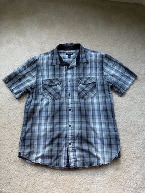 Helix Black & White Plaid Athletic Fit Short Sleeve Button Up Shirt - Sz L - EUC